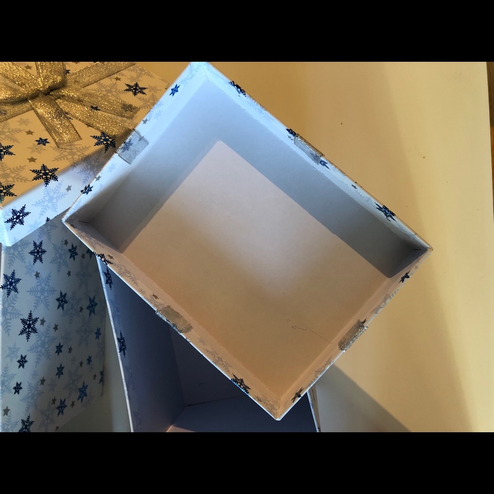 4 gift boxes - Picture 3 of 4